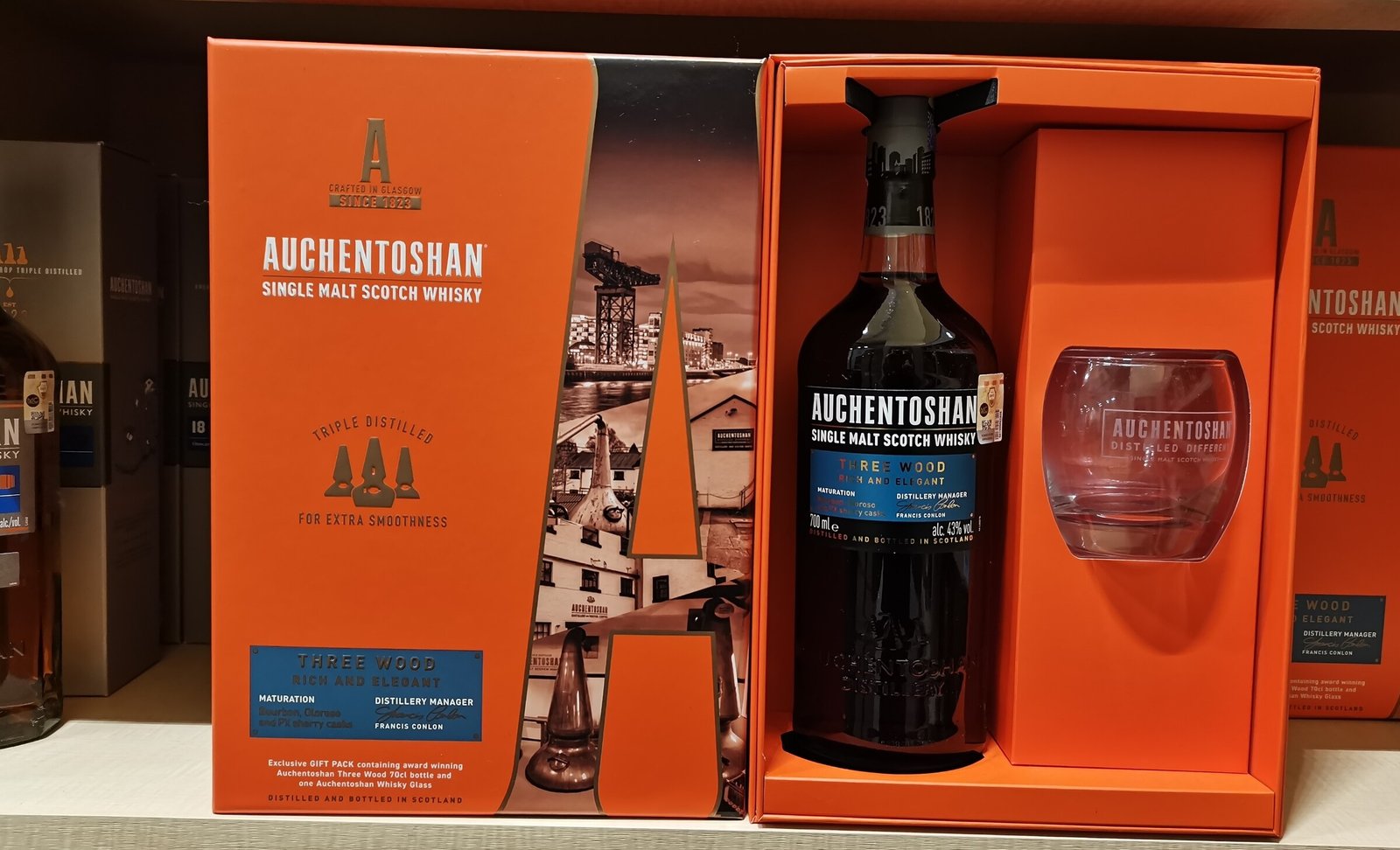 Auchentoshan Three Wood SIngle Malt Scotch Whisky 700ml Gift Pack - Image 2